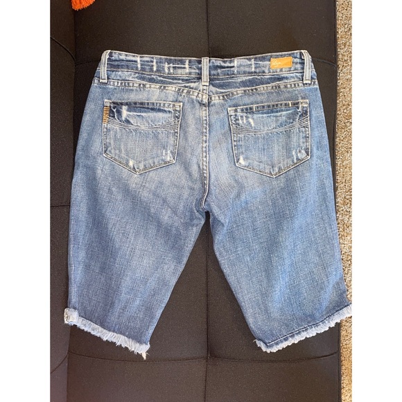 ❤️PAIGE Denim Distressed Bermuda Shorts - Picture 6 of 7
